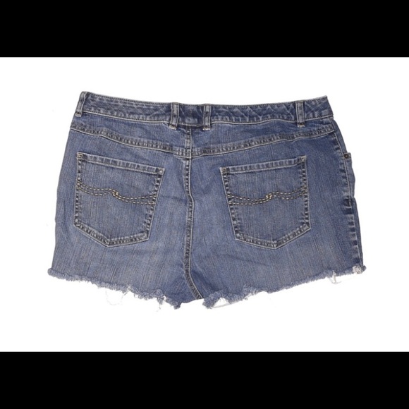 Talbots Classic Fit Stretch High Rise Shorts - Picture 2 of 2